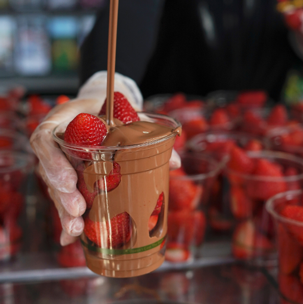 Chocolate Strawberry Pot